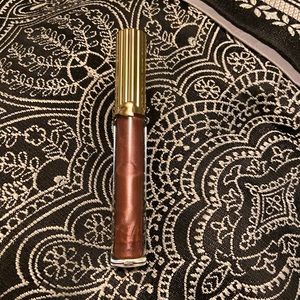 Estée Lauder Liquid Lipstick